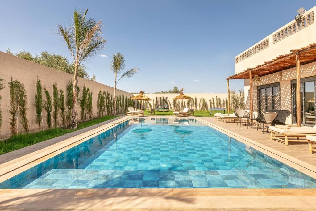 Villa Leila,Piscine , Grand Jardin, Jeux , Cuisiniere Marrakesh Exteriör bild