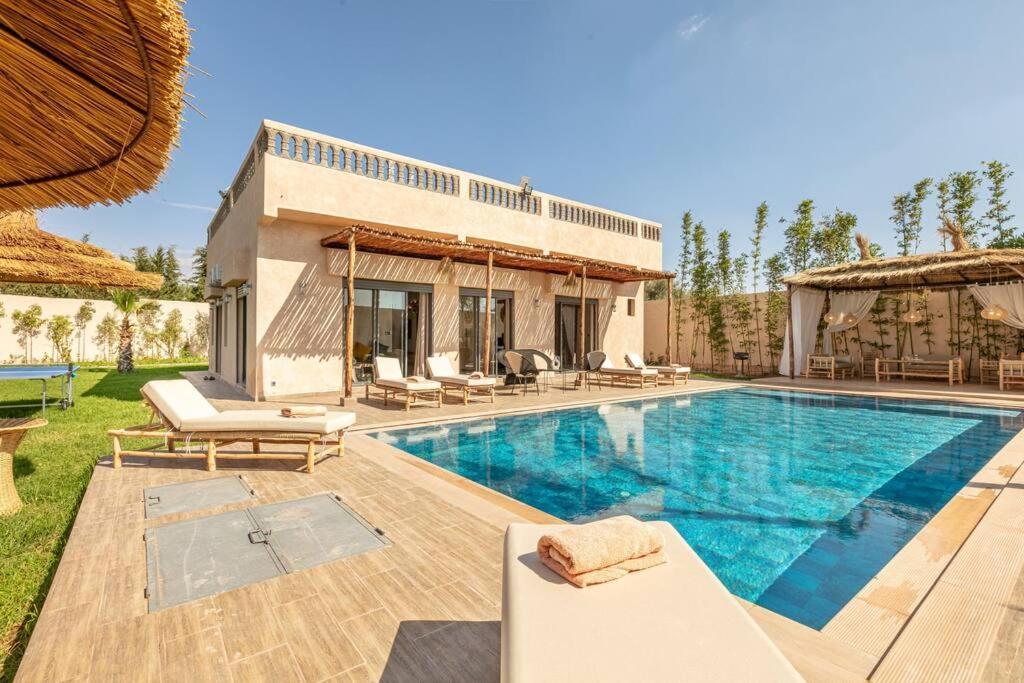 Villa Leila,Piscine , Grand Jardin, Jeux , Cuisiniere Marrakesh Exteriör bild