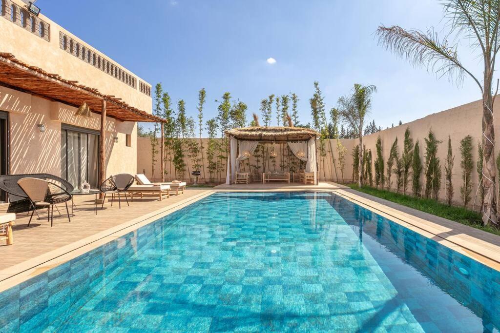 Villa Leila,Piscine , Grand Jardin, Jeux , Cuisiniere Marrakesh Exteriör bild